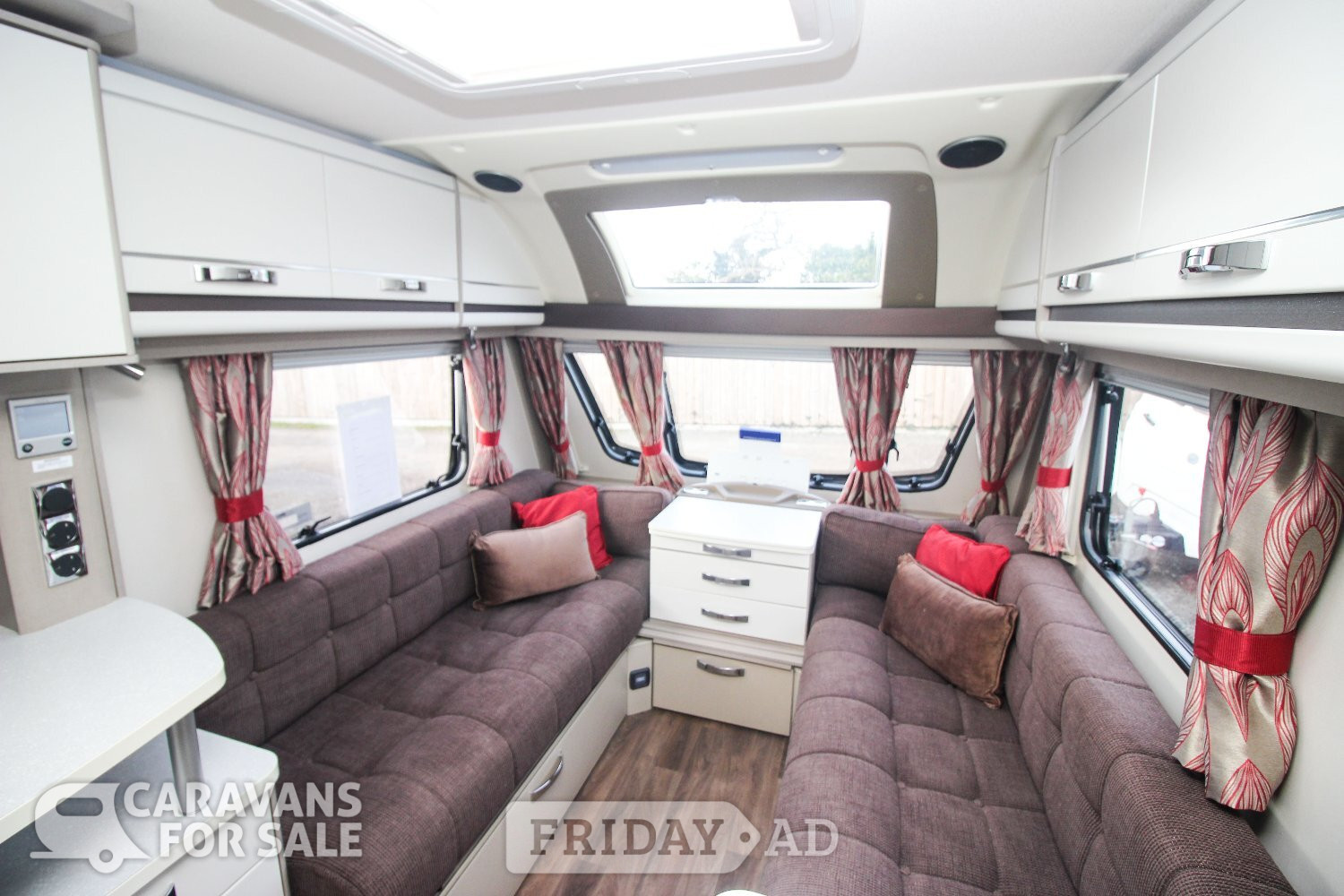 Sterling Eccles SE Moonstone 2015 - Motorhomes & Caravans in Routh