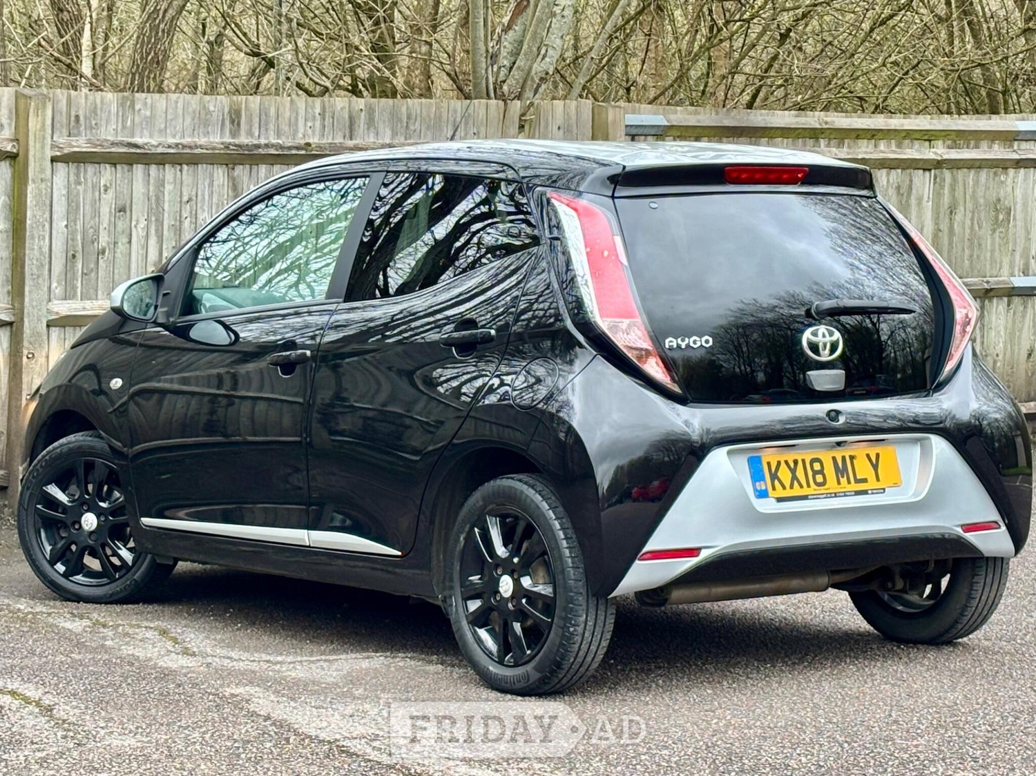 Toyota Aygo 2018 - Cars in Farnham