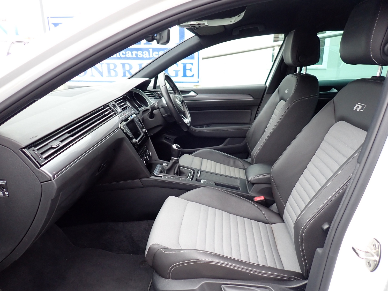 [ berth ]Volkswagen Passat