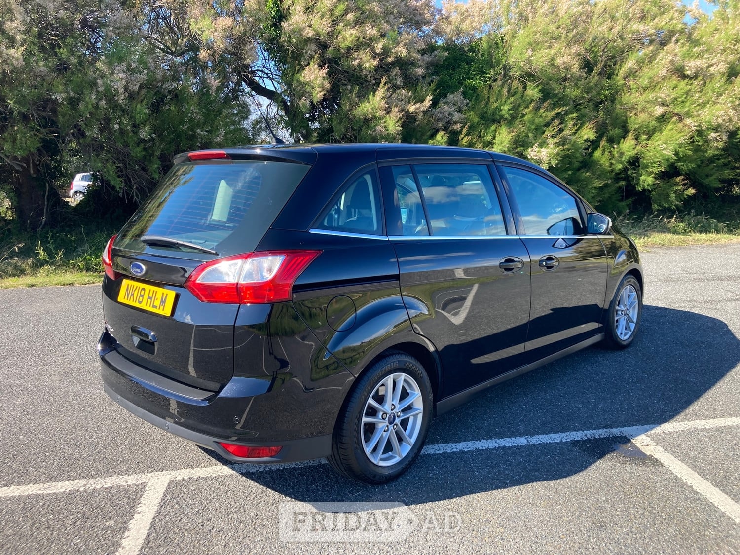 [ berth ]Ford Grand C-MAX