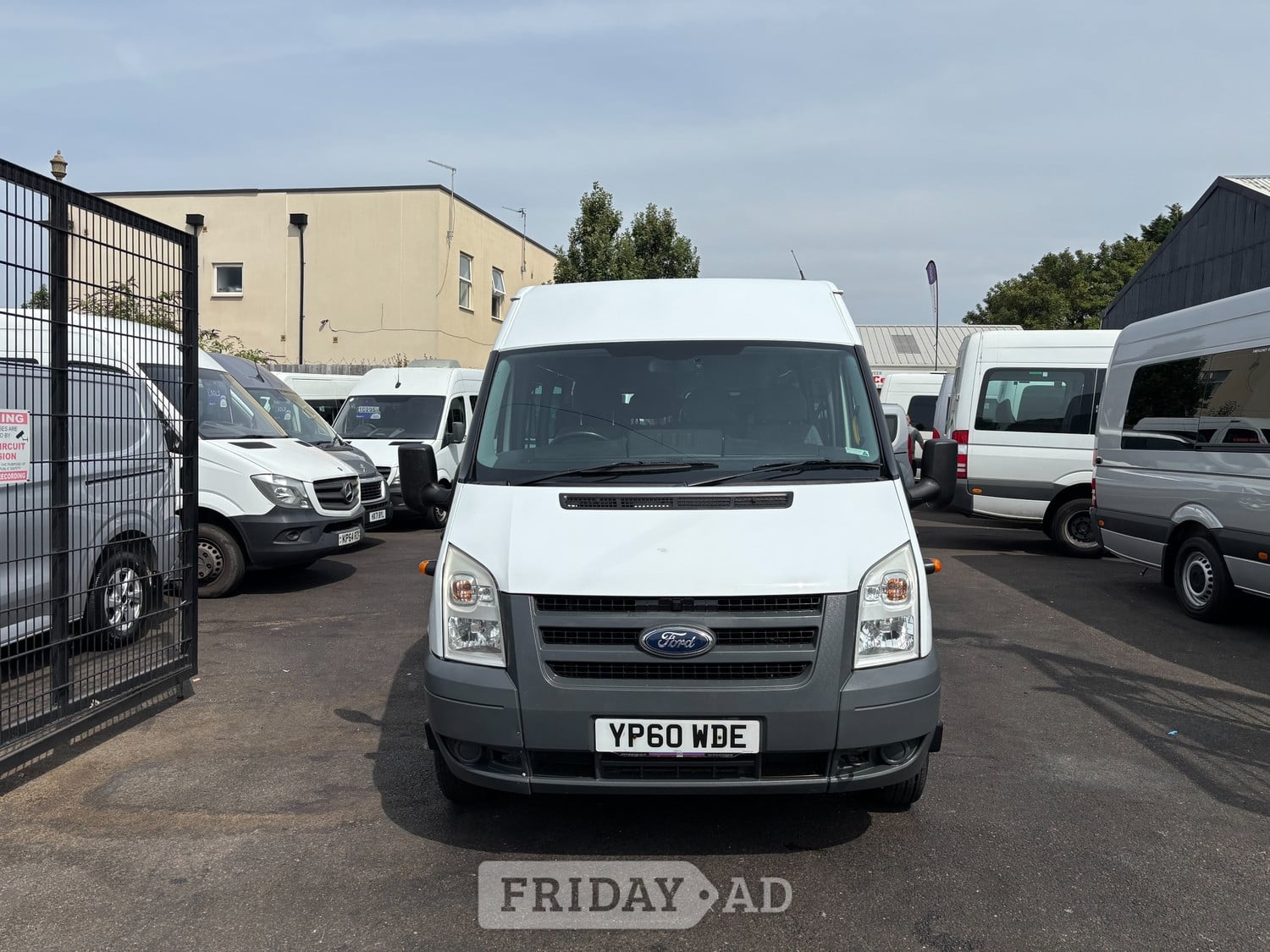 [ berth ]Ford Transit