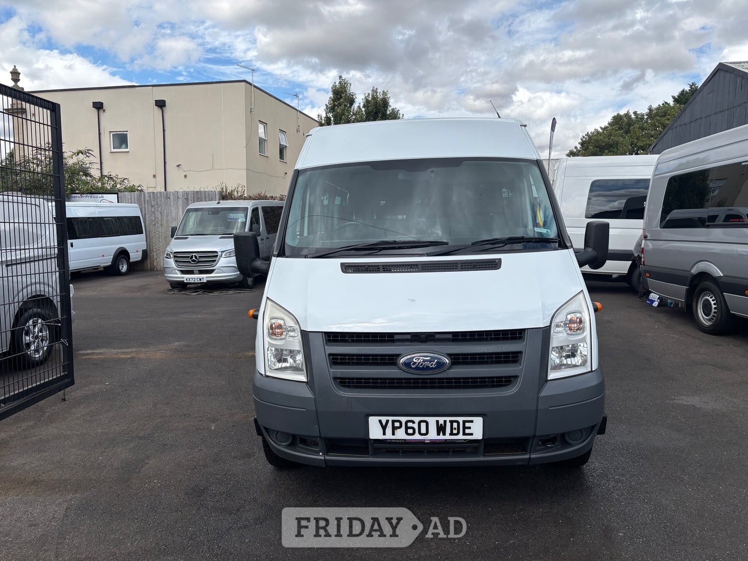 [ berth ]Ford Transit