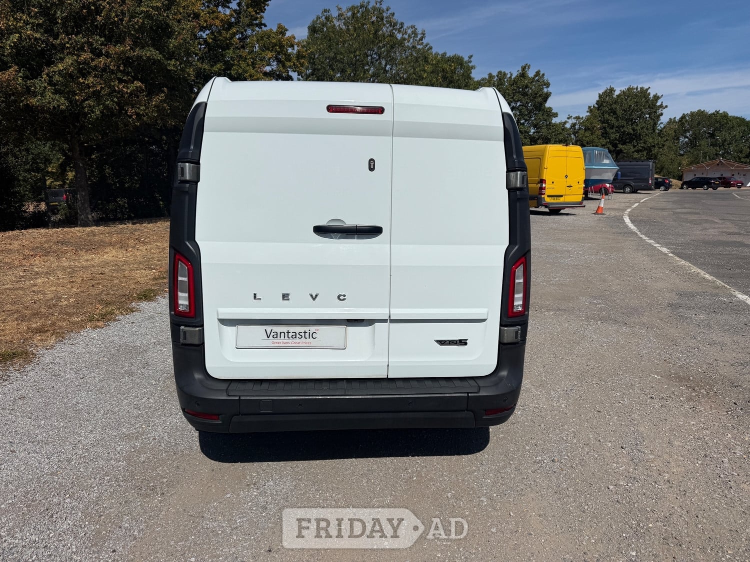 LEVC VN5 2022 - Vans & Commercial Vehicles