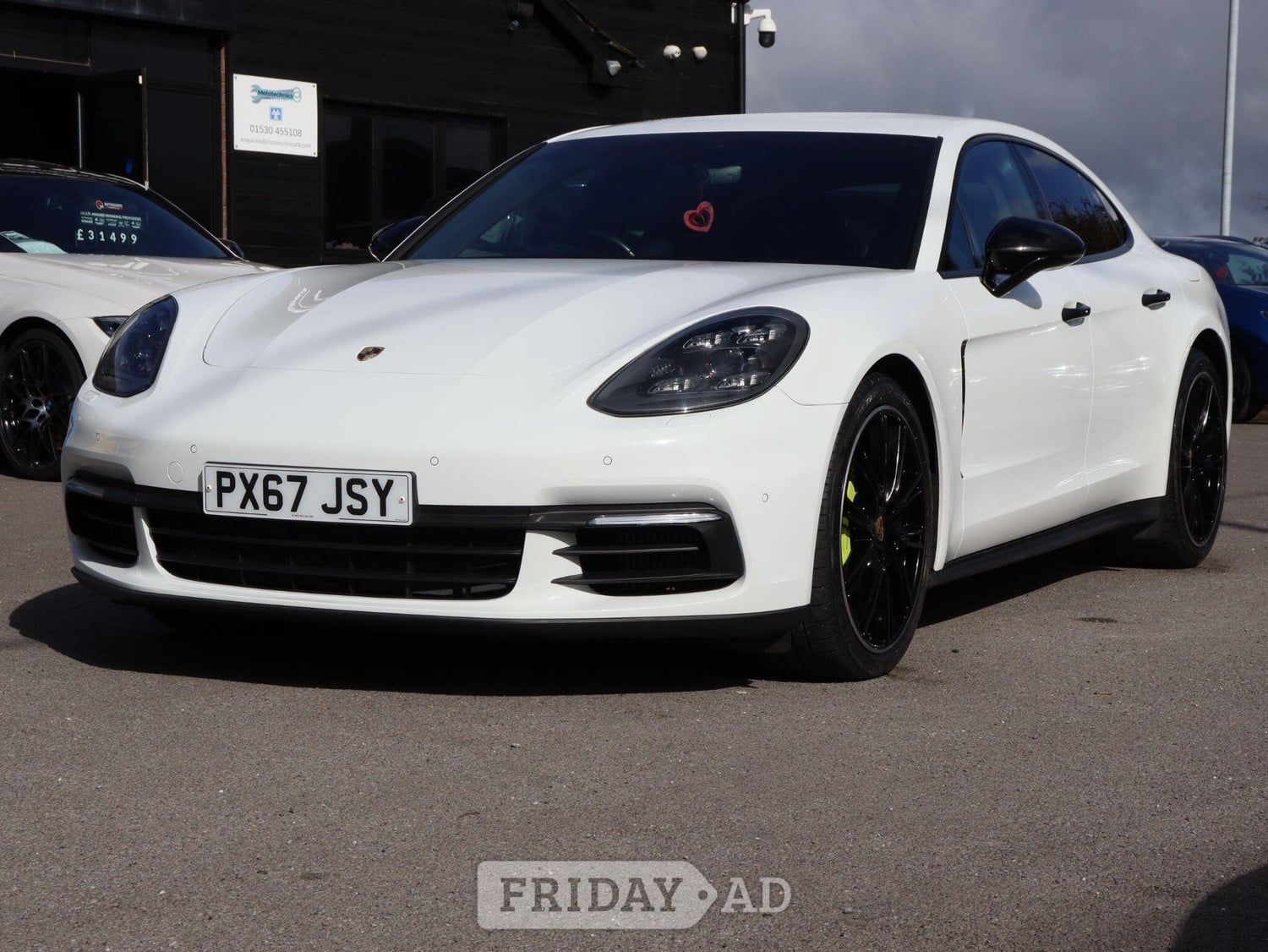 Porsche Panamera 2017 - Cars