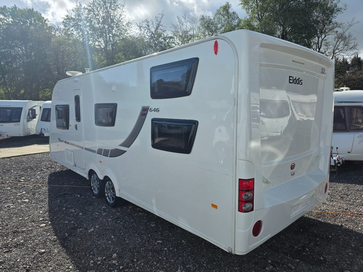 [ berth ]Elddis Avante 646