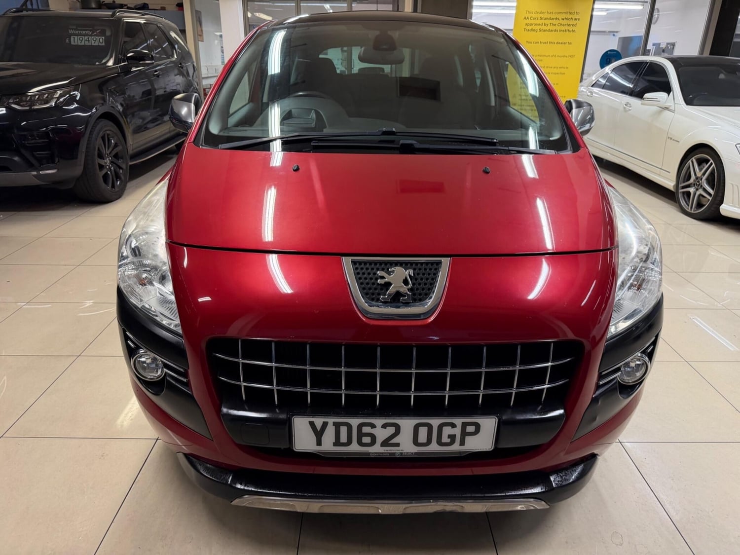 [ berth ]Peugeot 3008