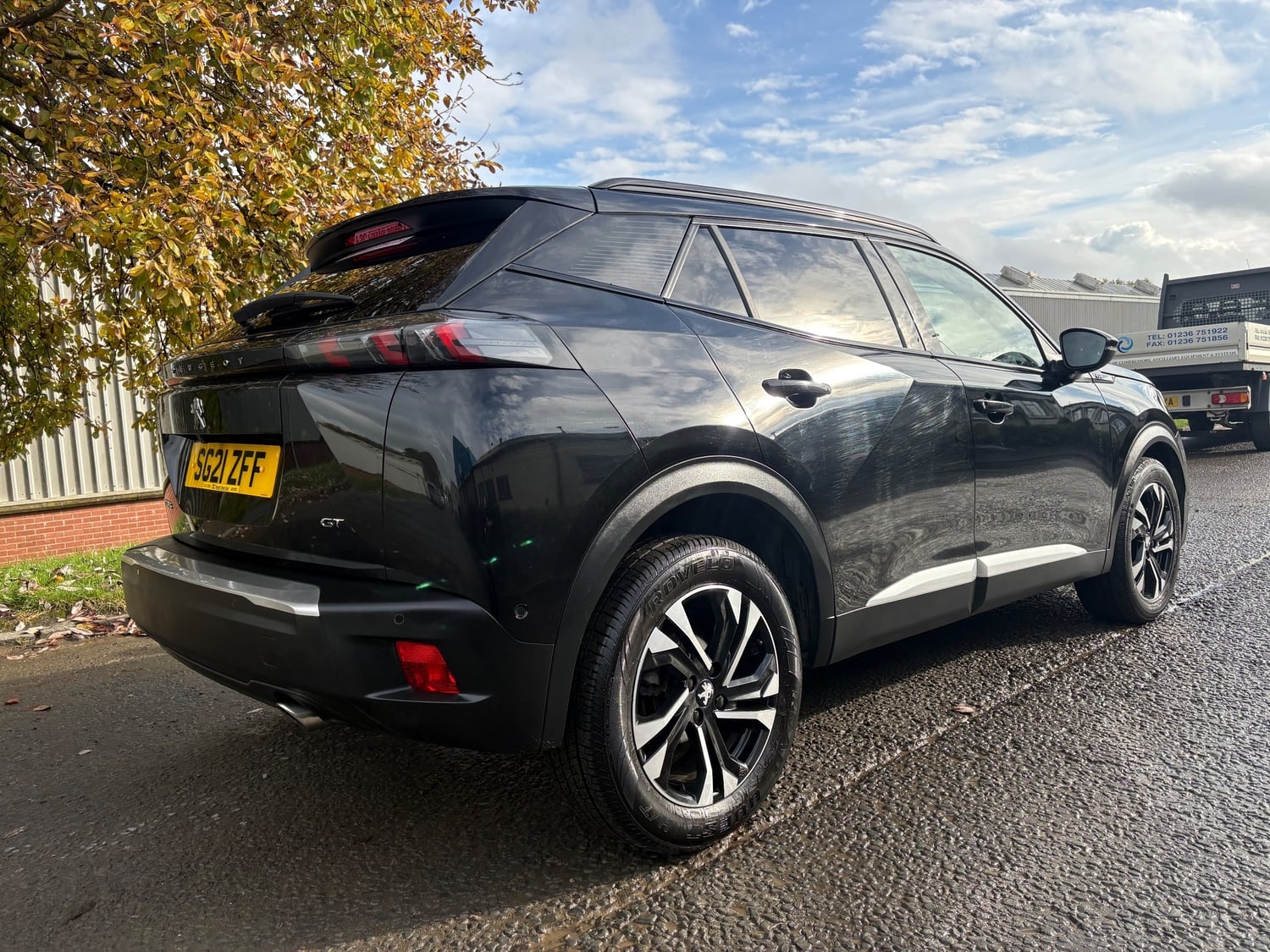 [ berth ]Peugeot 2008