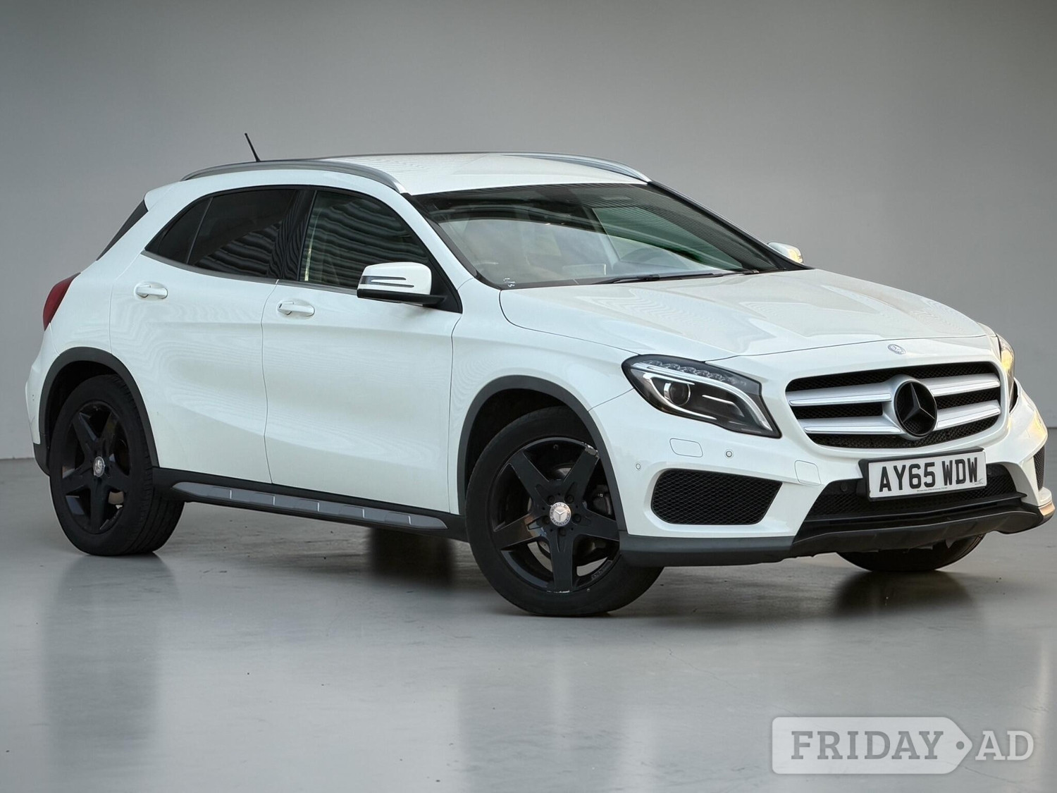 Mercedes-Benz GLA 2015 - Cars