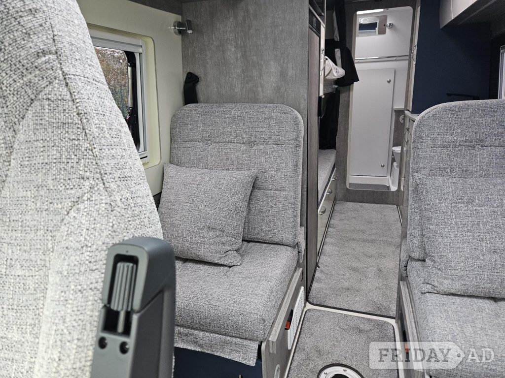 [4 berth ]Wildax Solaris XL