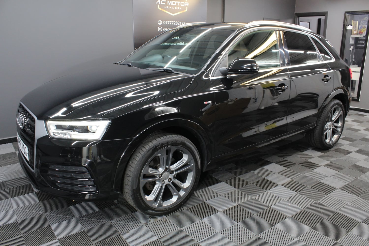 Audi Q3 2016 - Cars in Chertsey