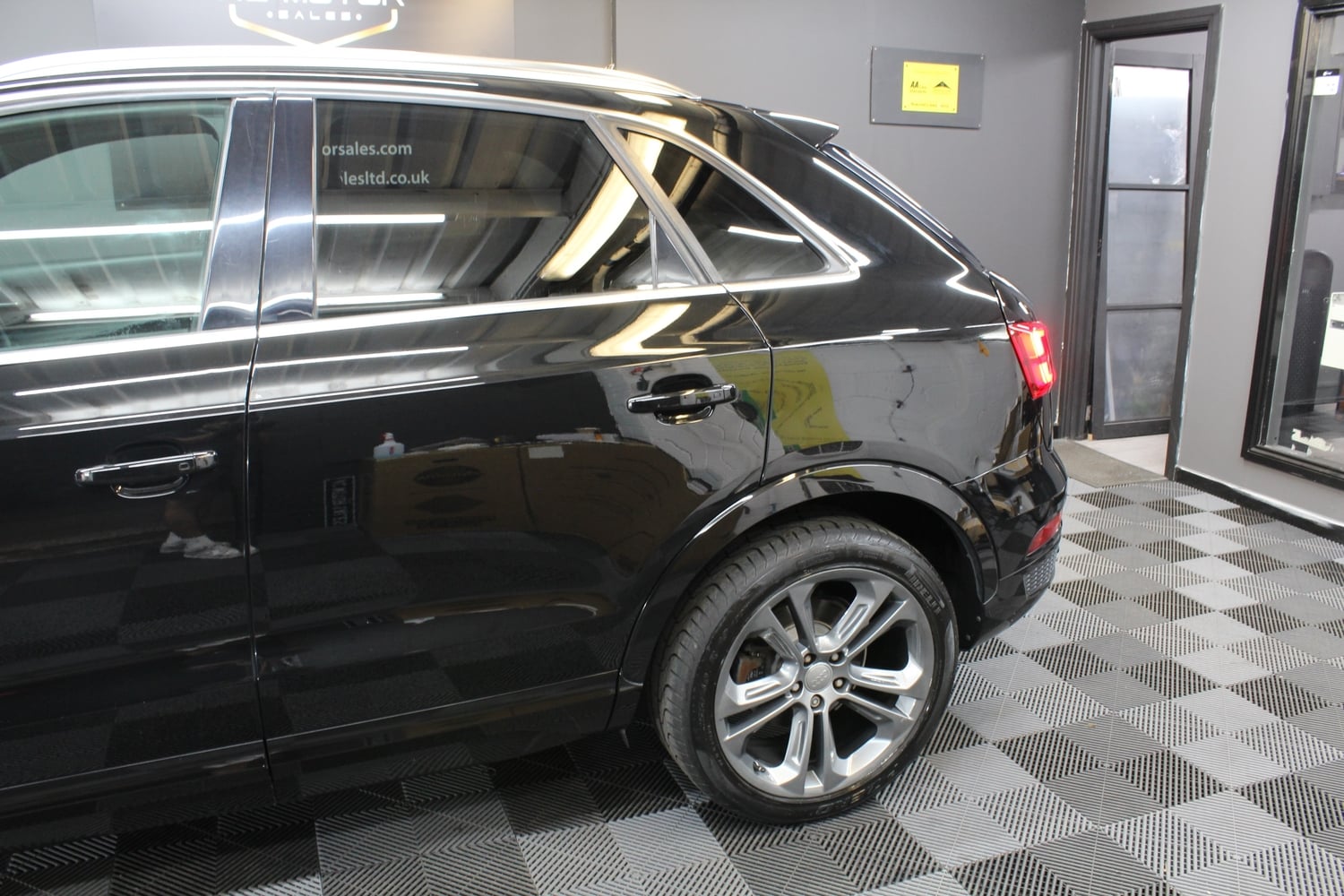 Audi Q3 2016 - Cars