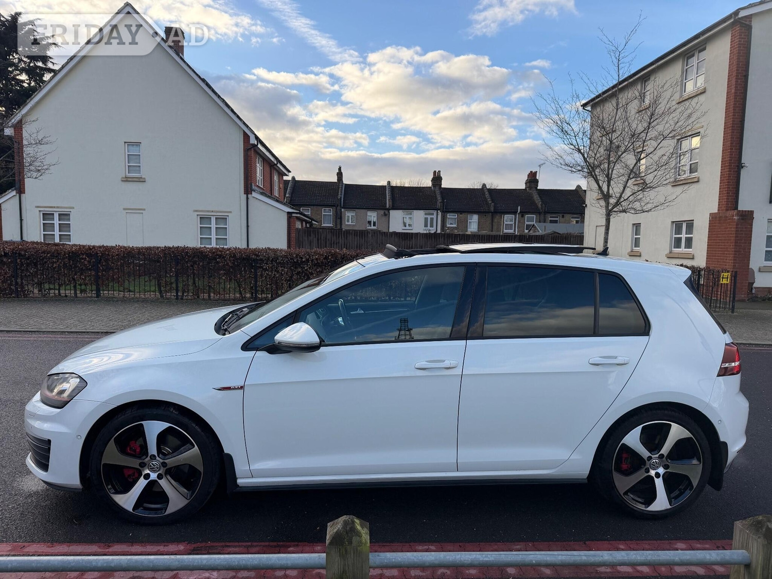 Volkswagen Golf 2016 - Cars