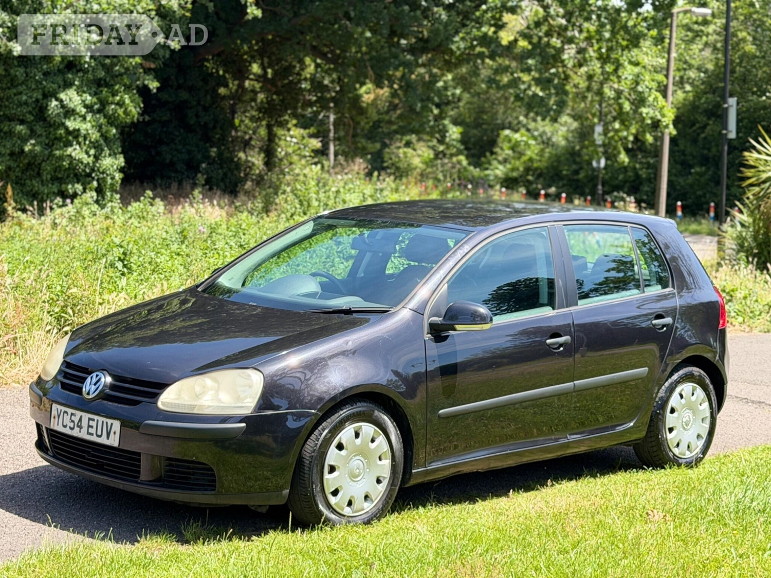 Volkswagen Golf 2004 - Cars