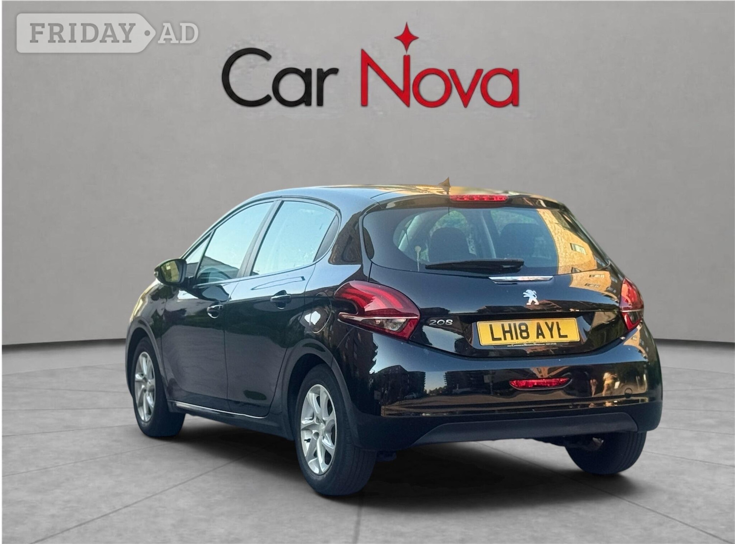 [ berth ]Peugeot 208