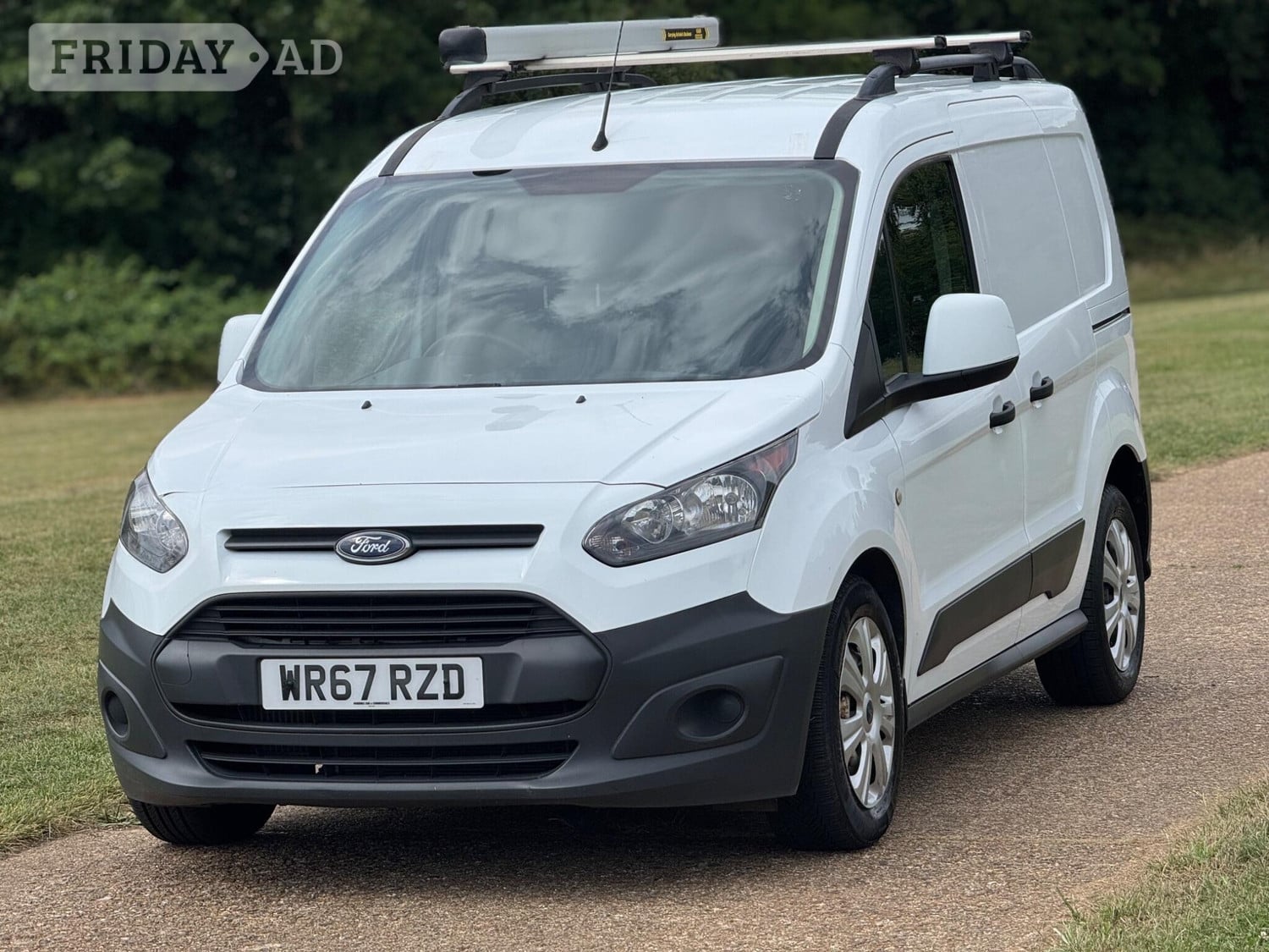 Ford Transit Connect 2017 - Vans & Commercial Vehicles in Hemel Hempstead