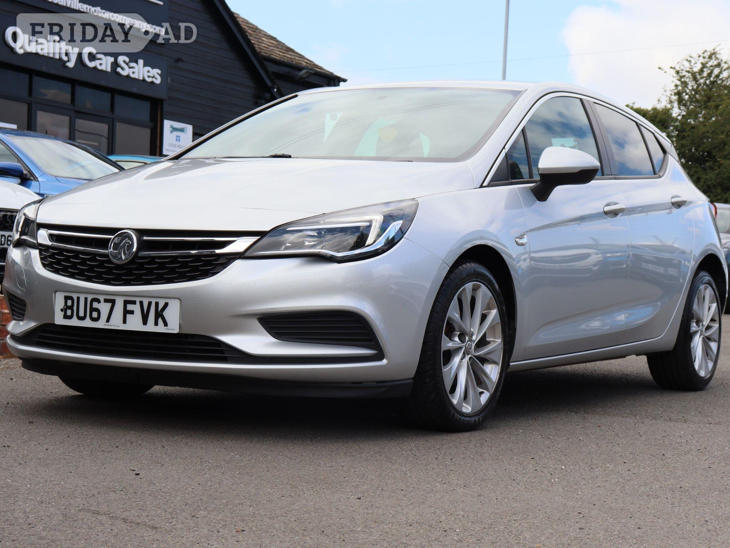 Vauxhall Astra 2017 - Cars