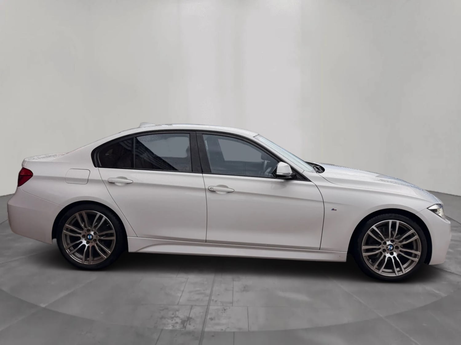 [ berth ]BMW 3 Series