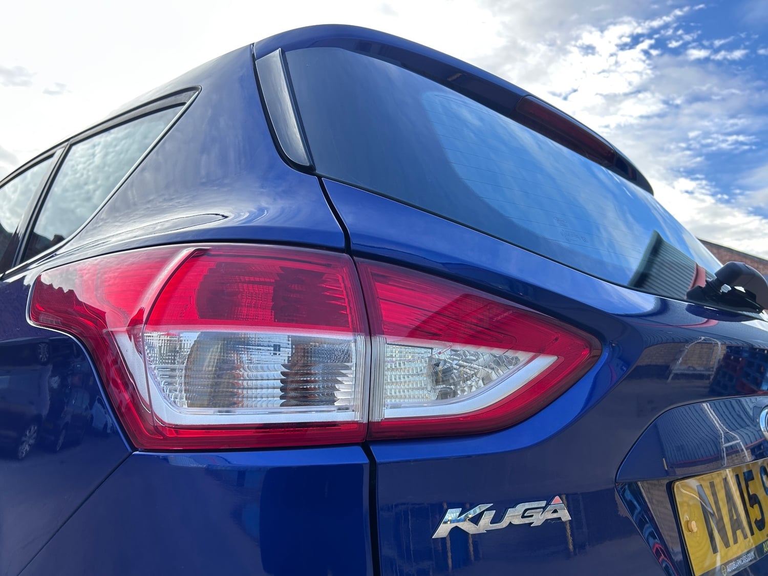 [ berth ]Ford Kuga