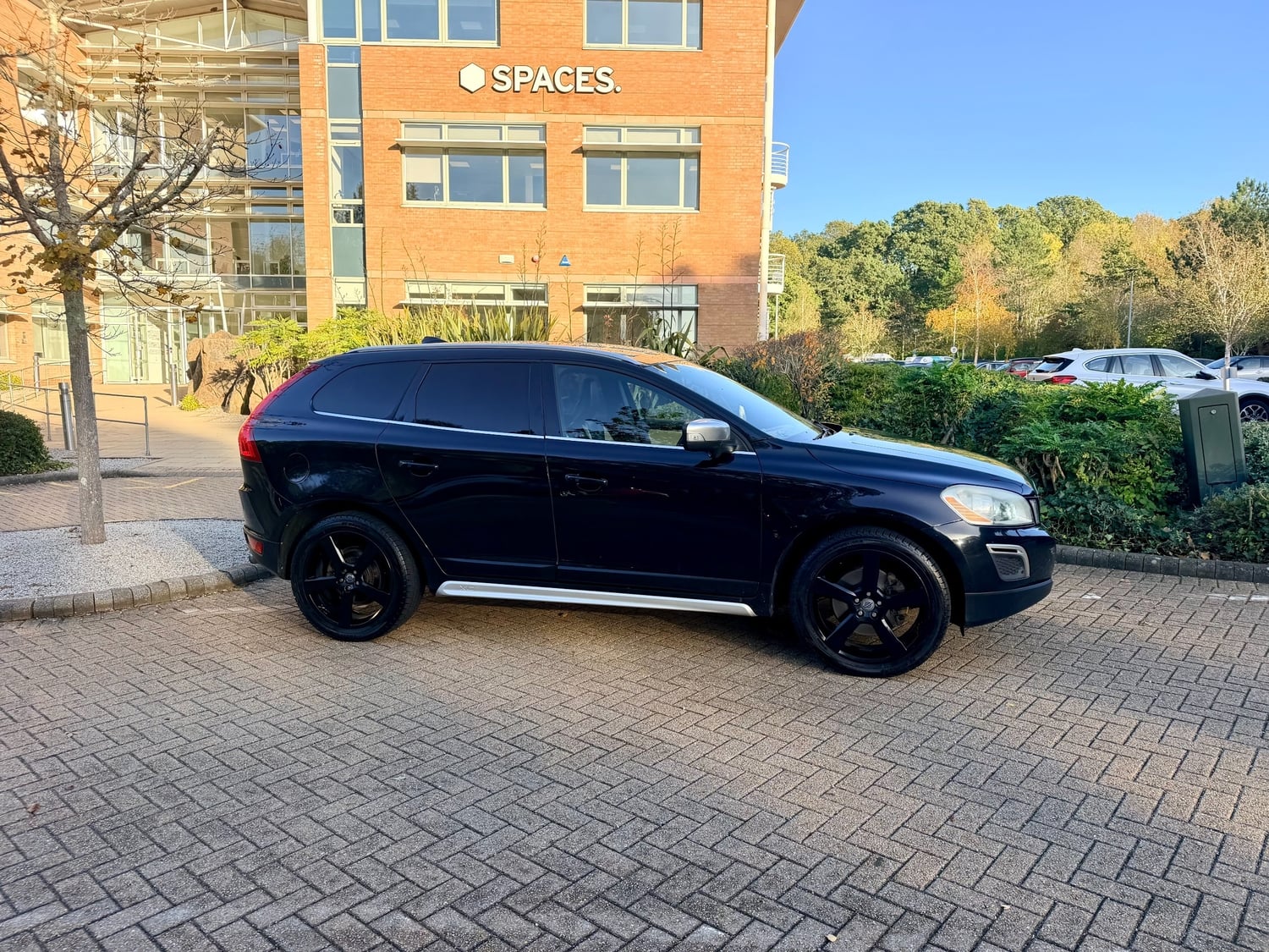 [ berth ]Volvo XC60