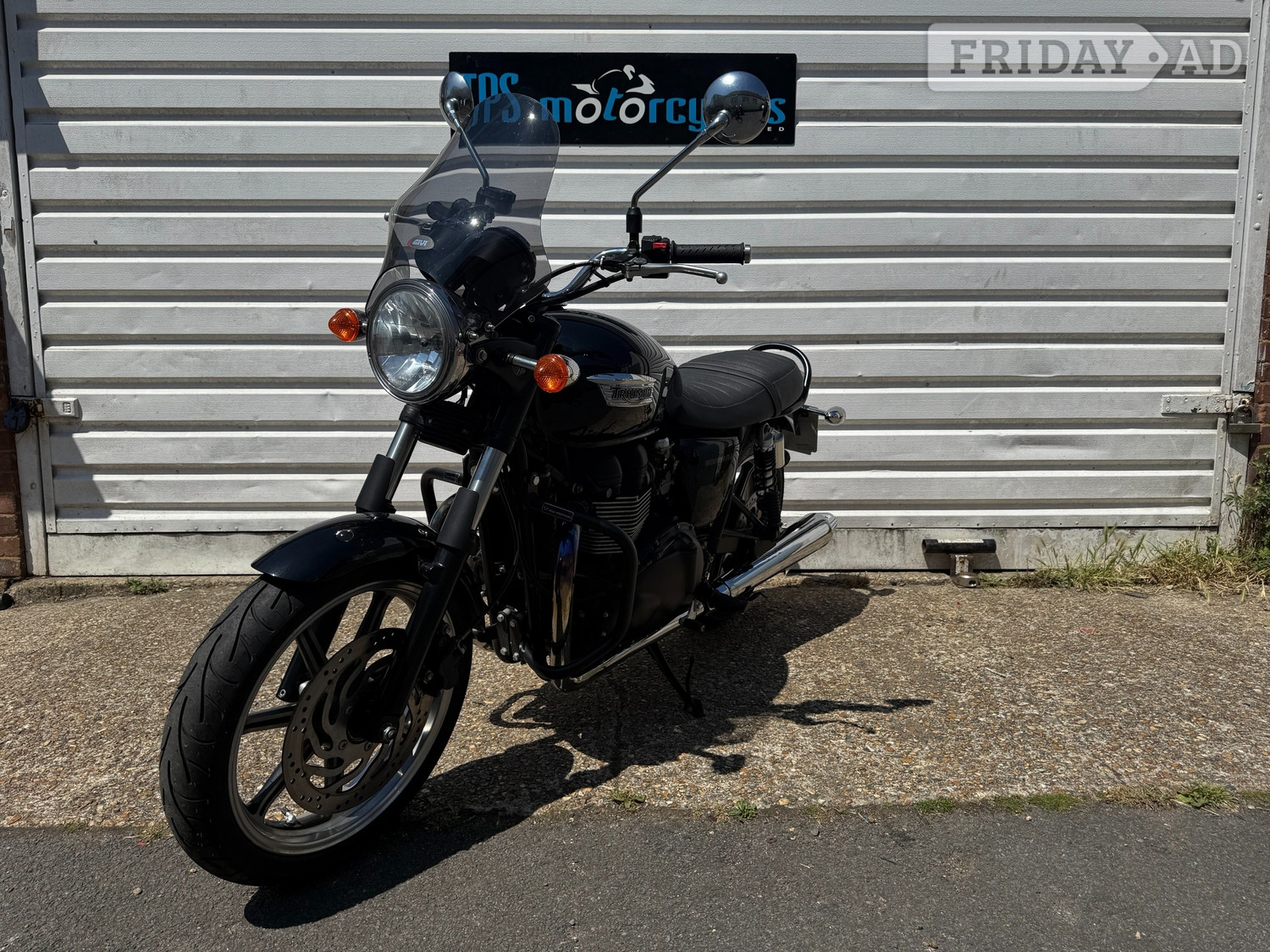 [ berth ]Triumph Bonneville