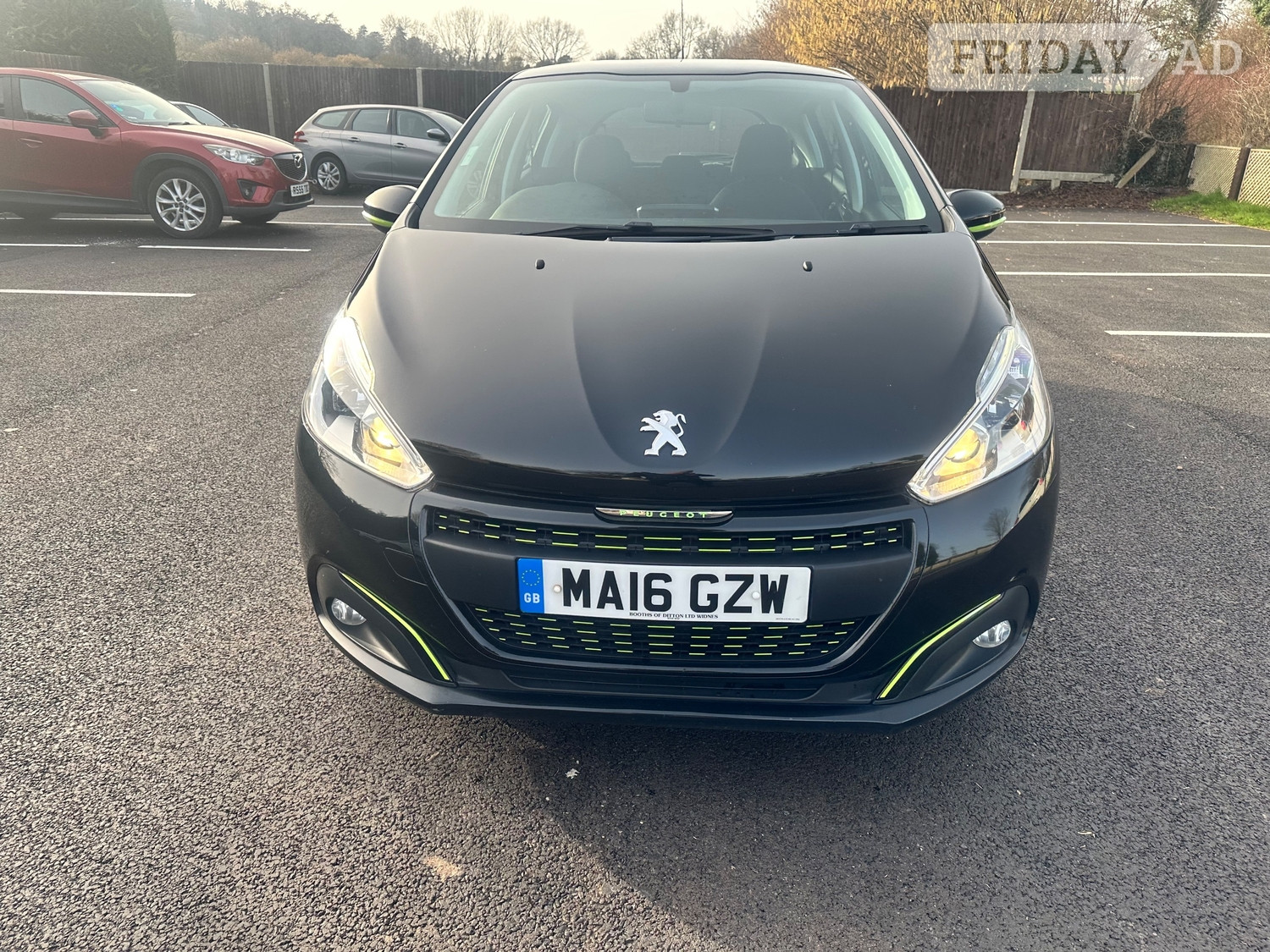 Peugeot 208 2016 - Cars in Slough