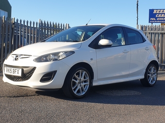 Mazda Mazda2 2015