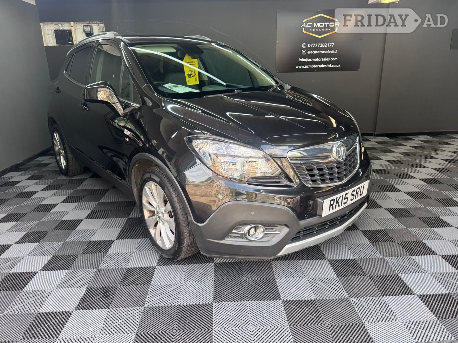 Vauxhall Mokka 2015 in Chertsey
