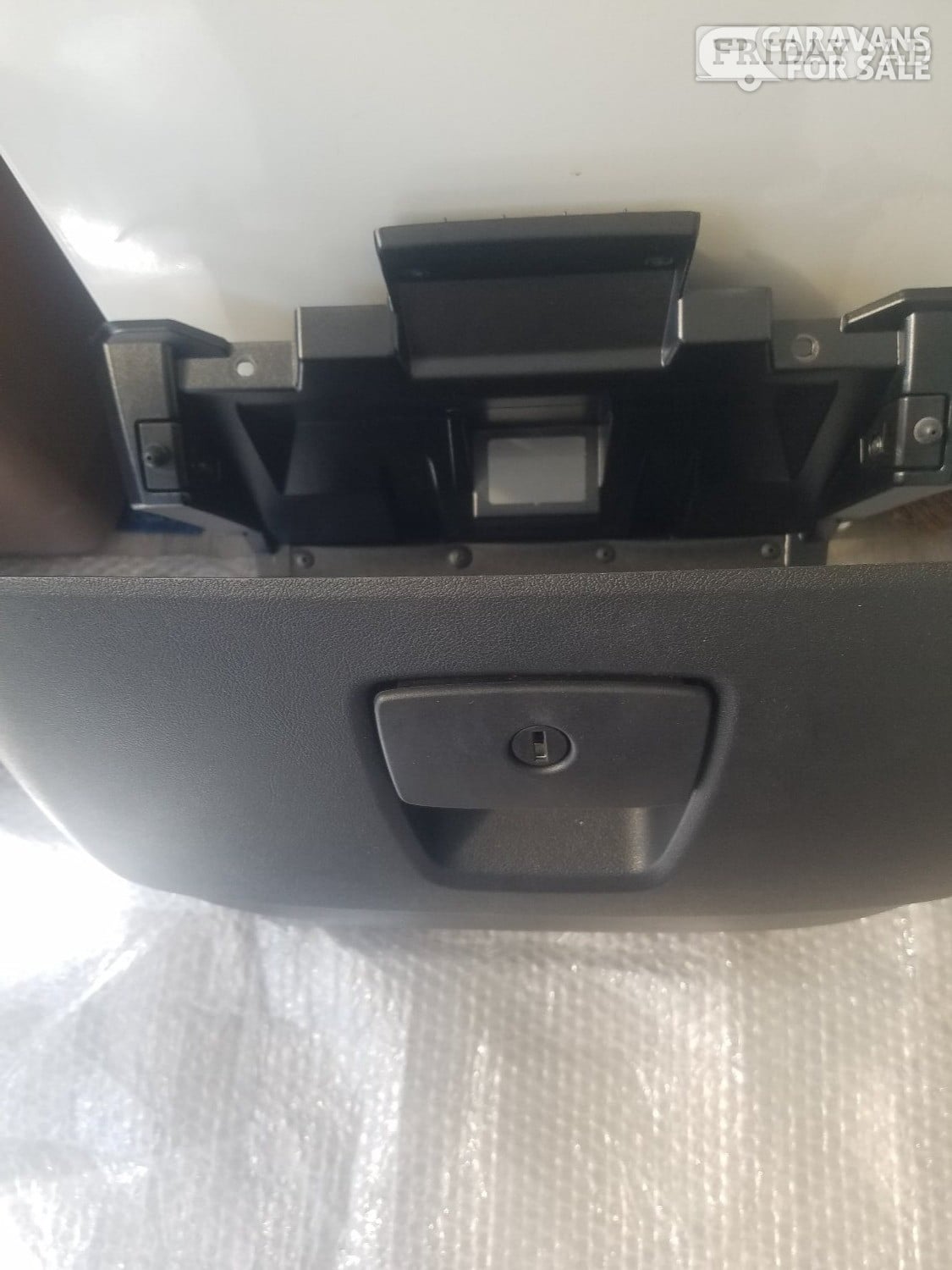 Peugeot Boxer Non-Maxi, 2016, Centre Console Glove Compartment.