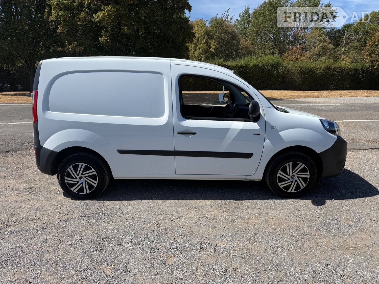 Renault Kangoo 2021 - Vans & Commercial Vehicles in Chertsey