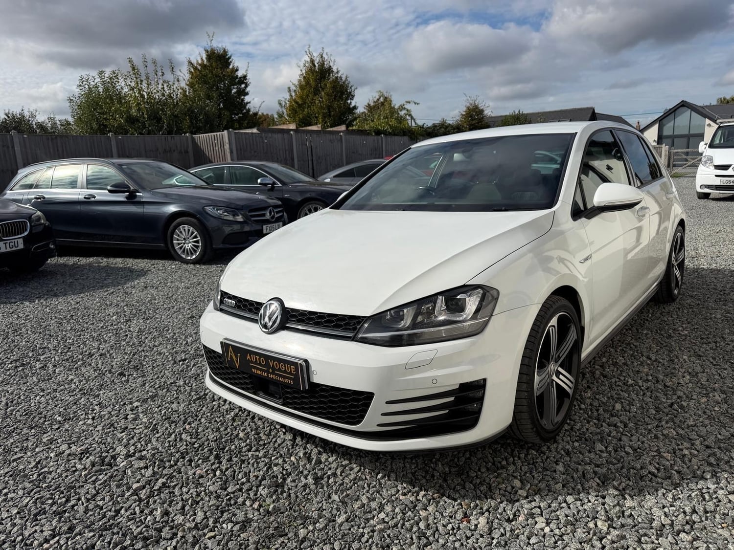 [ berth ]Volkswagen Golf