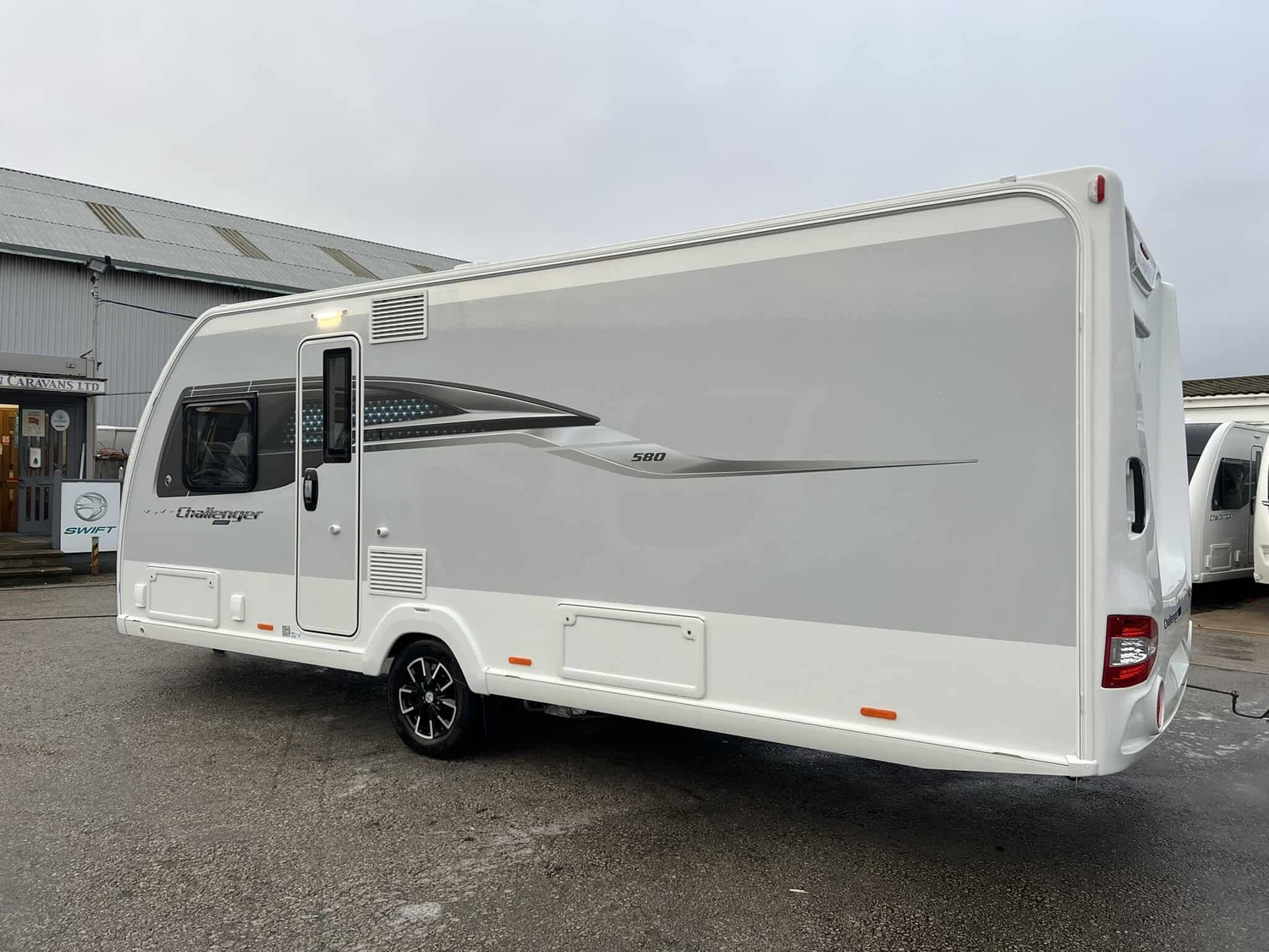 Swift Challenger Grande 580 2026 - Motorhomes & Caravans in Cheadle