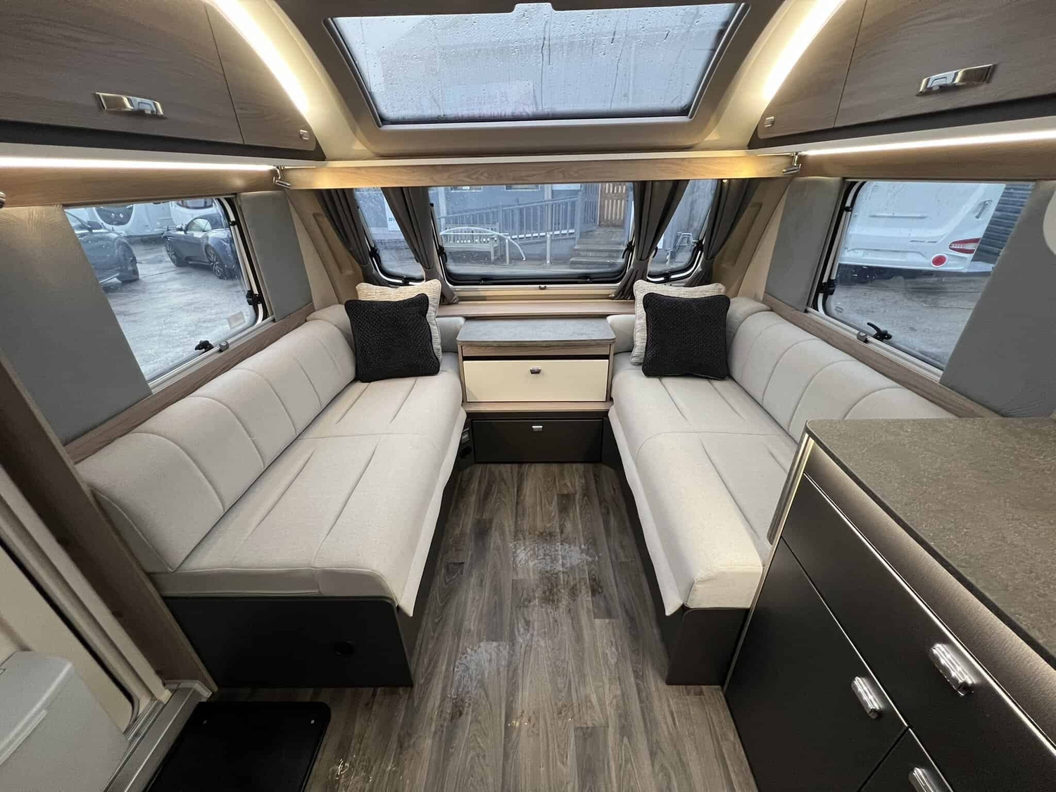 Swift Challenger Grande 580 2026 - Motorhomes & Caravans
