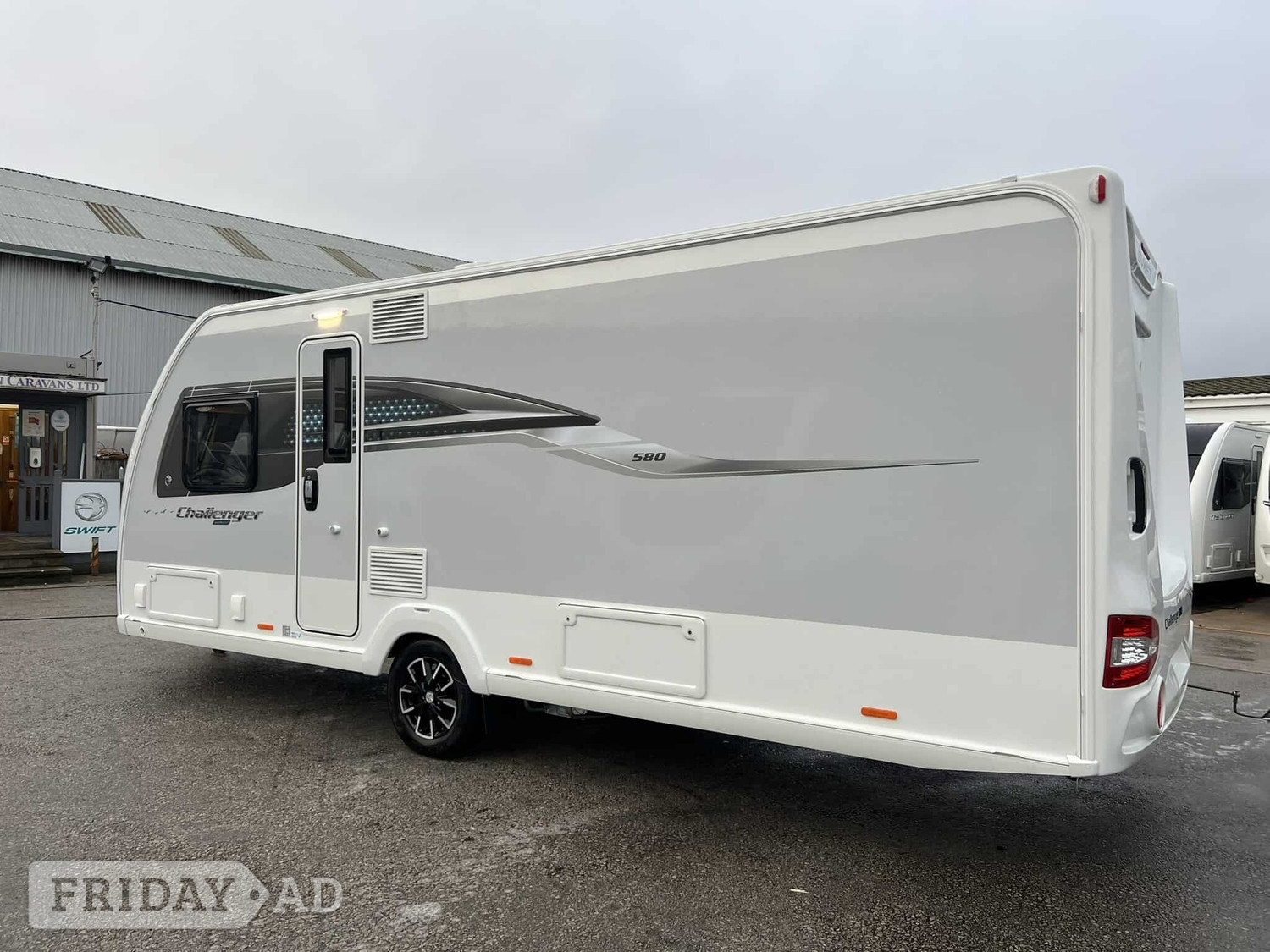 Swift Challenger Grande 580 2026 - Motorhomes & Caravans in Cheadle