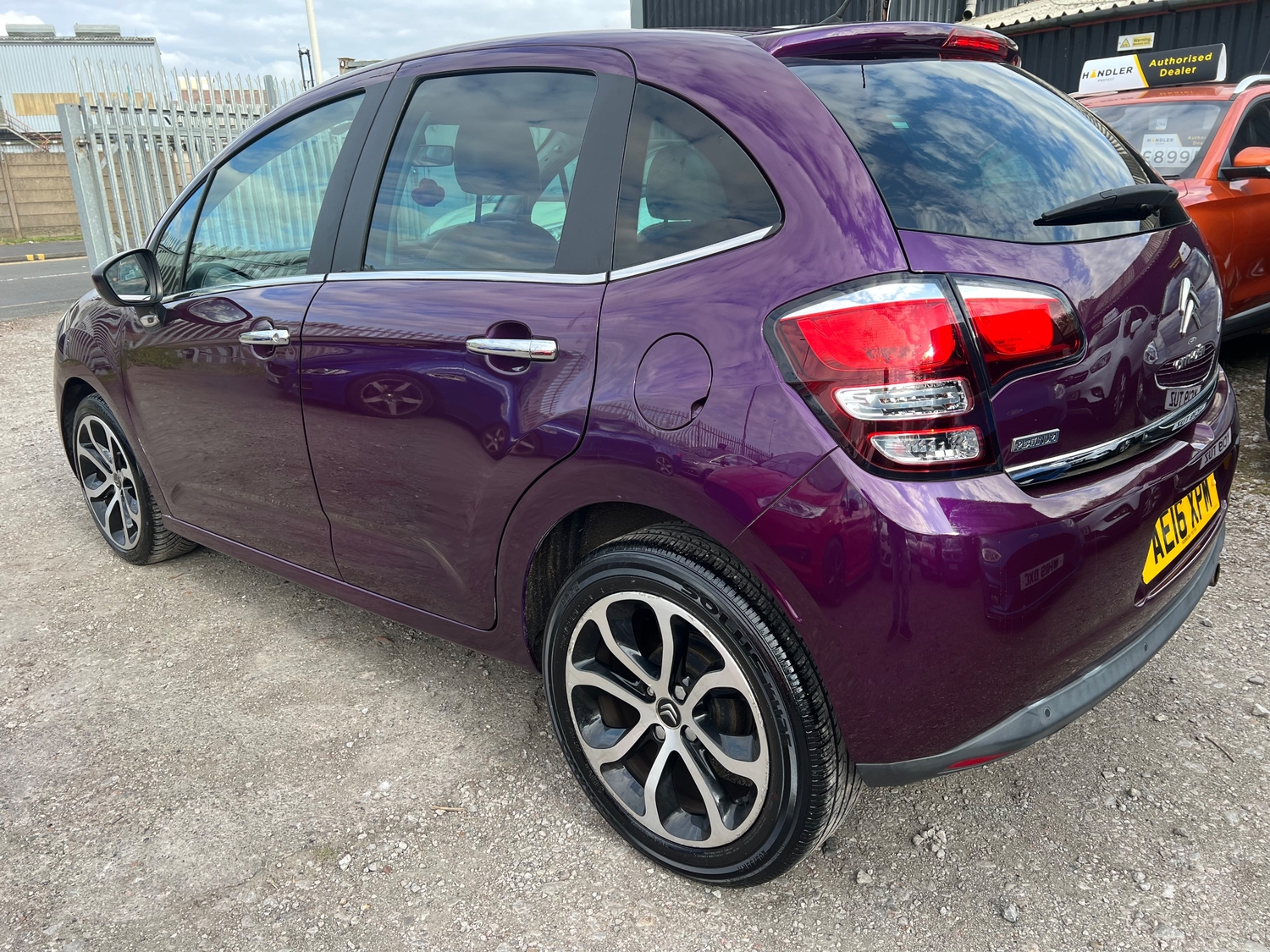 Citroen C3 2016 - Cars in Oldbury