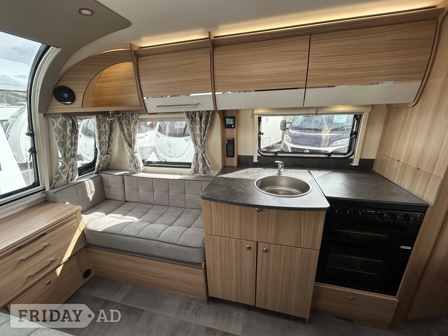 Bailey Phoenix Plus 440 2023 - Motorhomes & Caravans