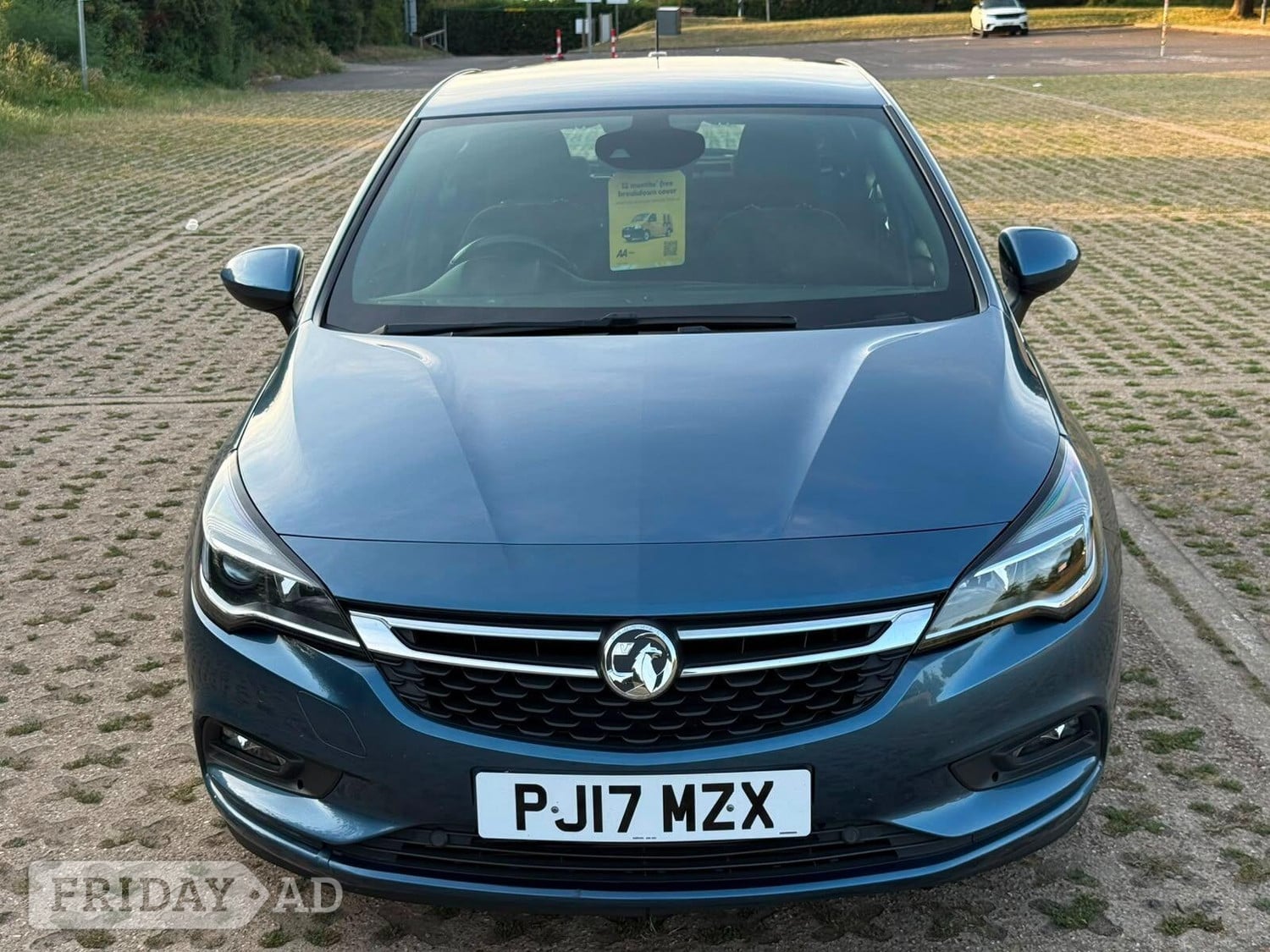 [ berth ]Vauxhall Astra