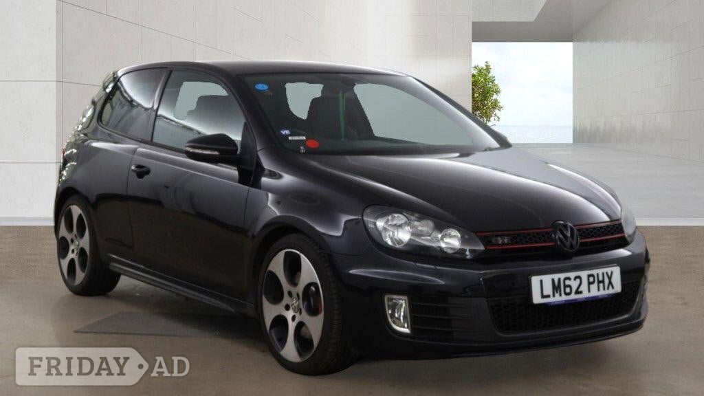 Volkswagen Golf 2012 in Uxbridge