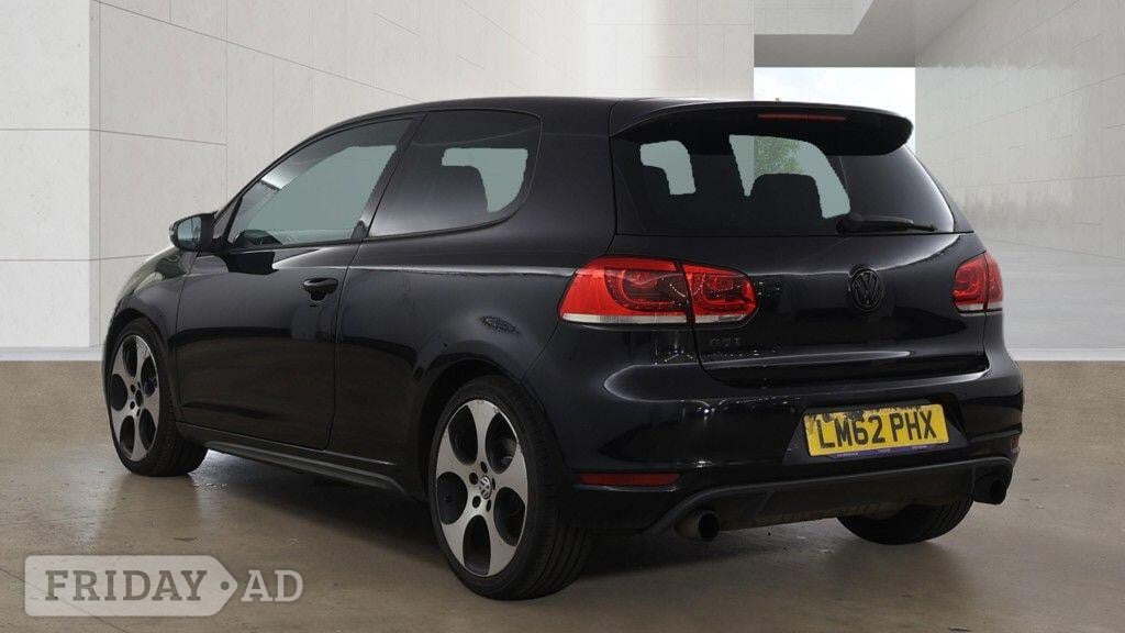 Volkswagen Golf 2012 - Cars in Uxbridge