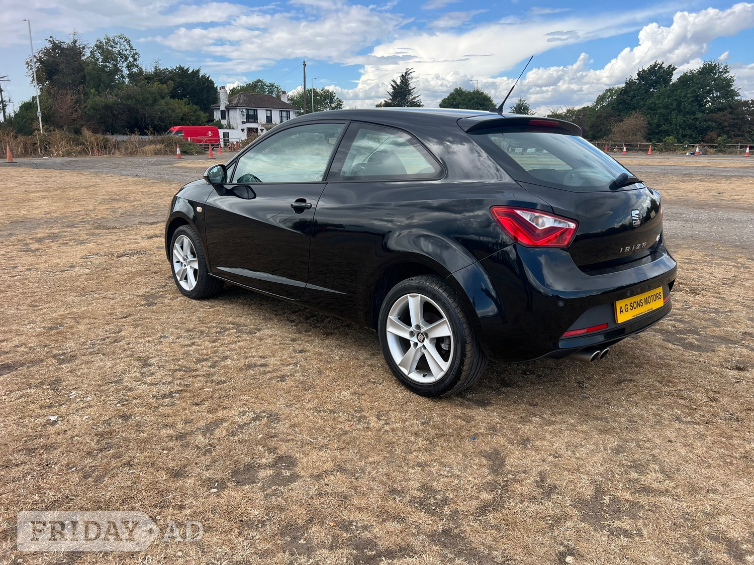 [ berth ]SEAT Ibiza
