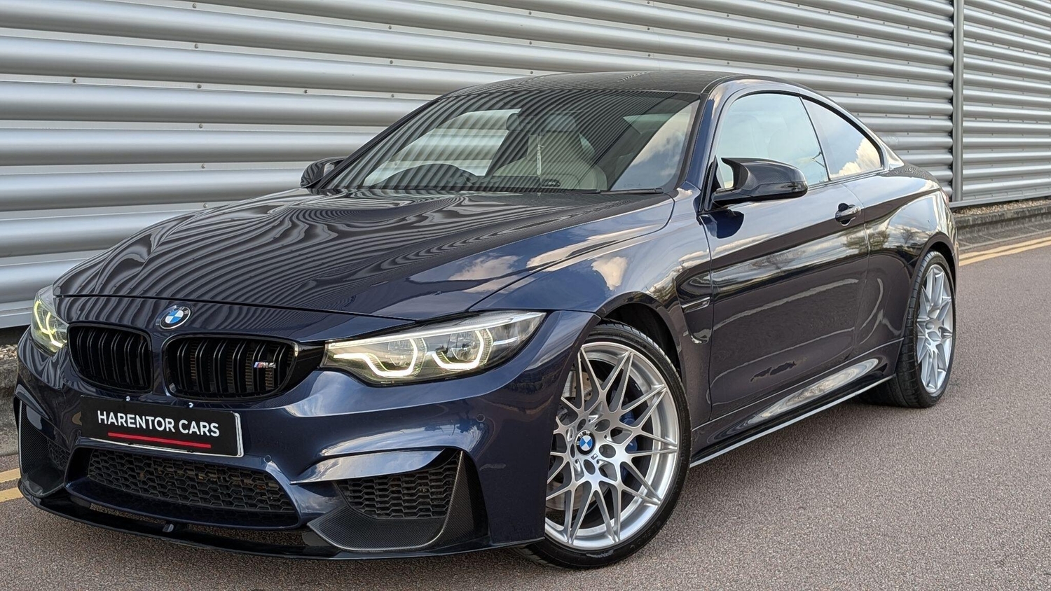 [ berth ]BMW M4
