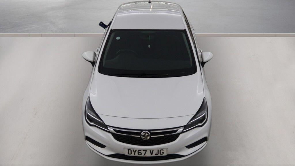 [ berth ]Vauxhall Astra