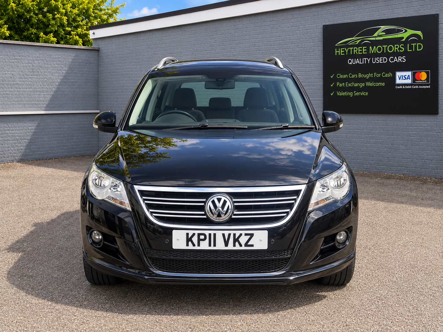 Volkswagen Tiguan 2011 - Cars