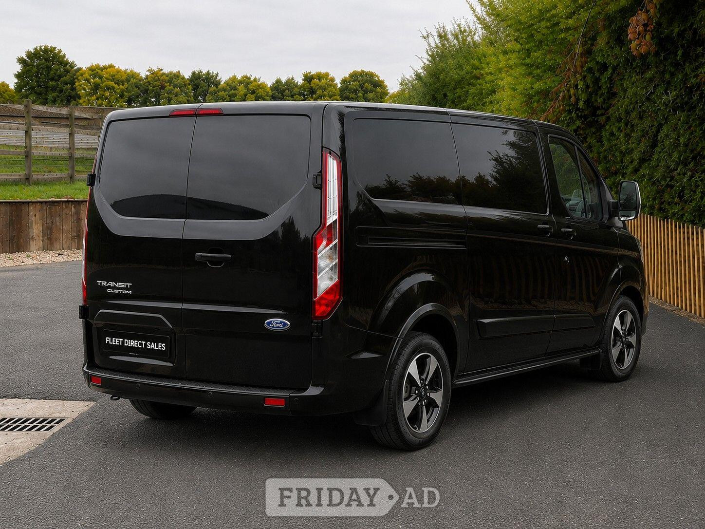 [ berth ]Ford Transit Custom