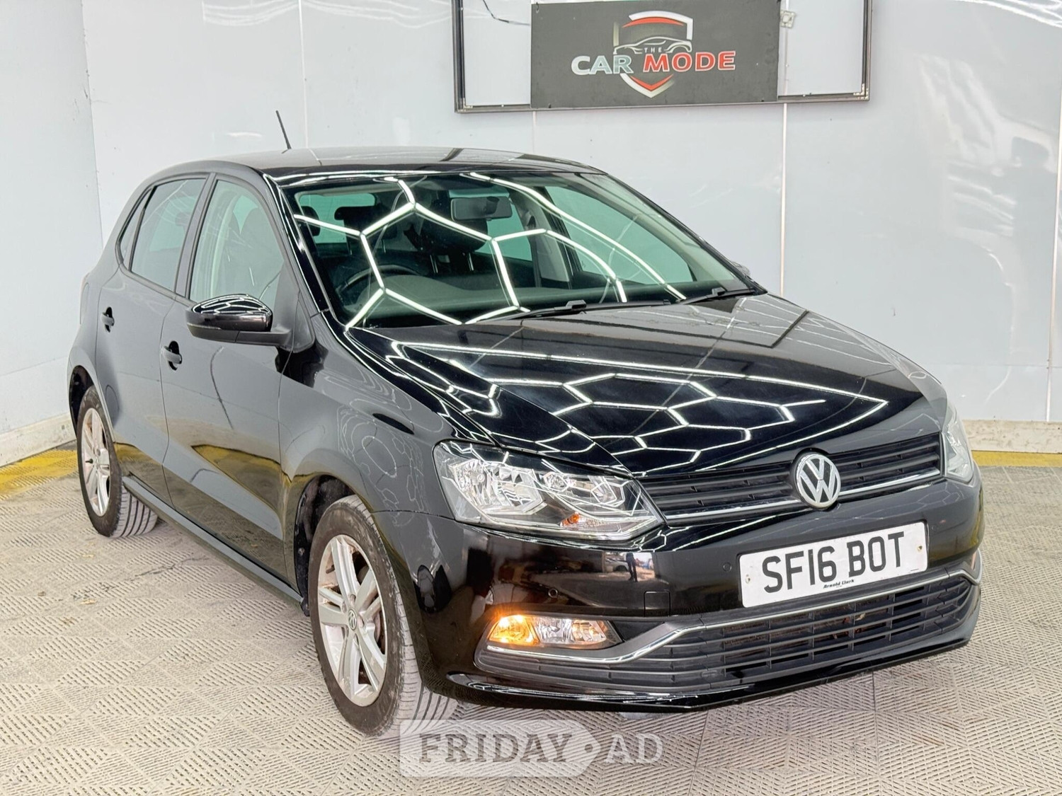 Volkswagen Polo 2016 in Hillingdon