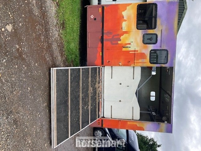 Renault Master Llanwrtyd Wells