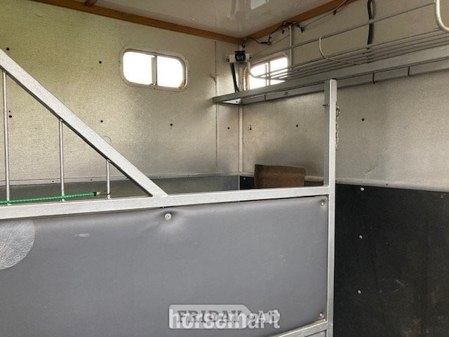 [ berth ]Renault Master