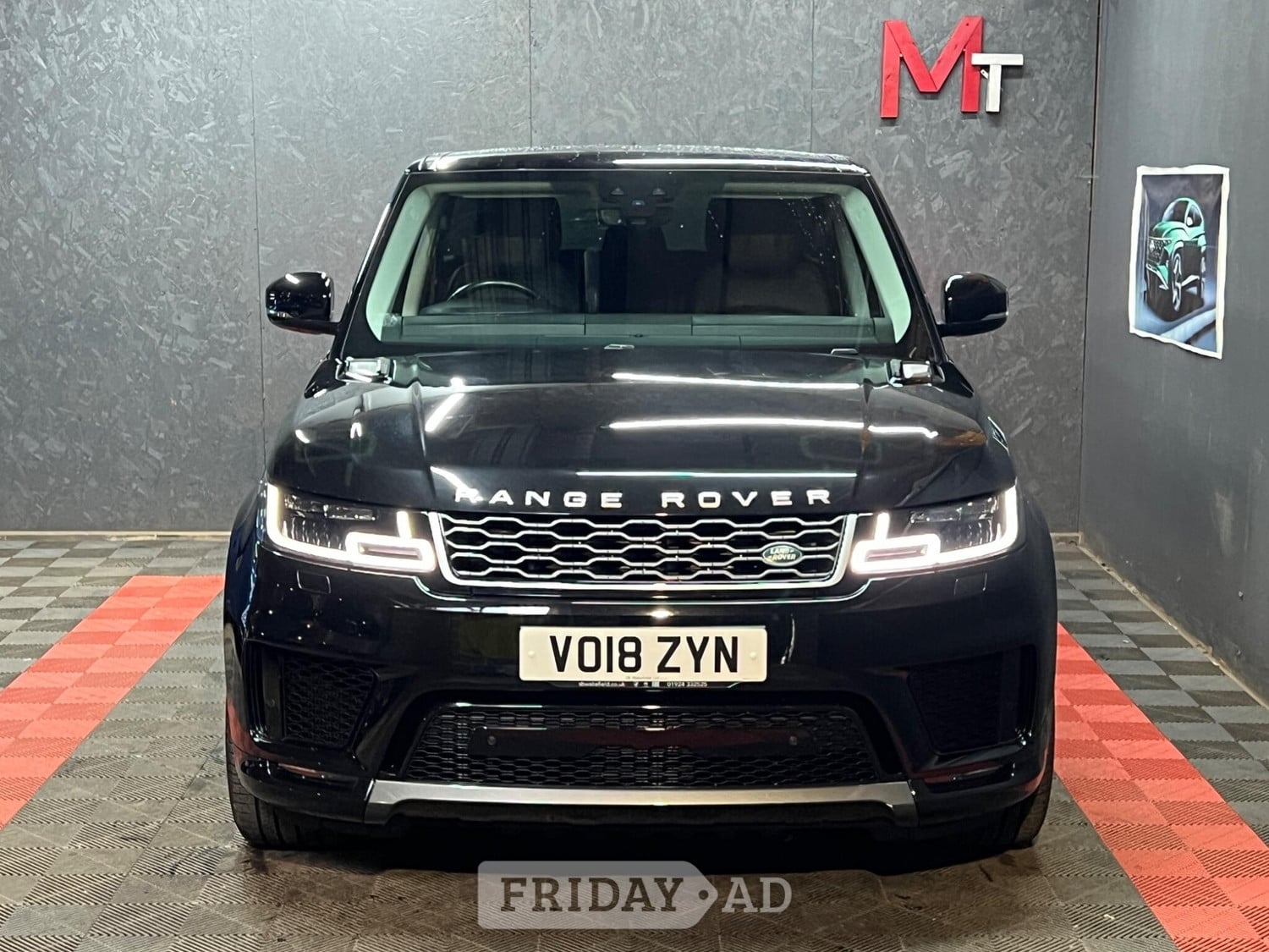 [ berth ]Land Rover Range Rover Sport