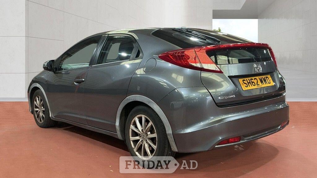 Honda Civic 2012 - Cars in Winchester