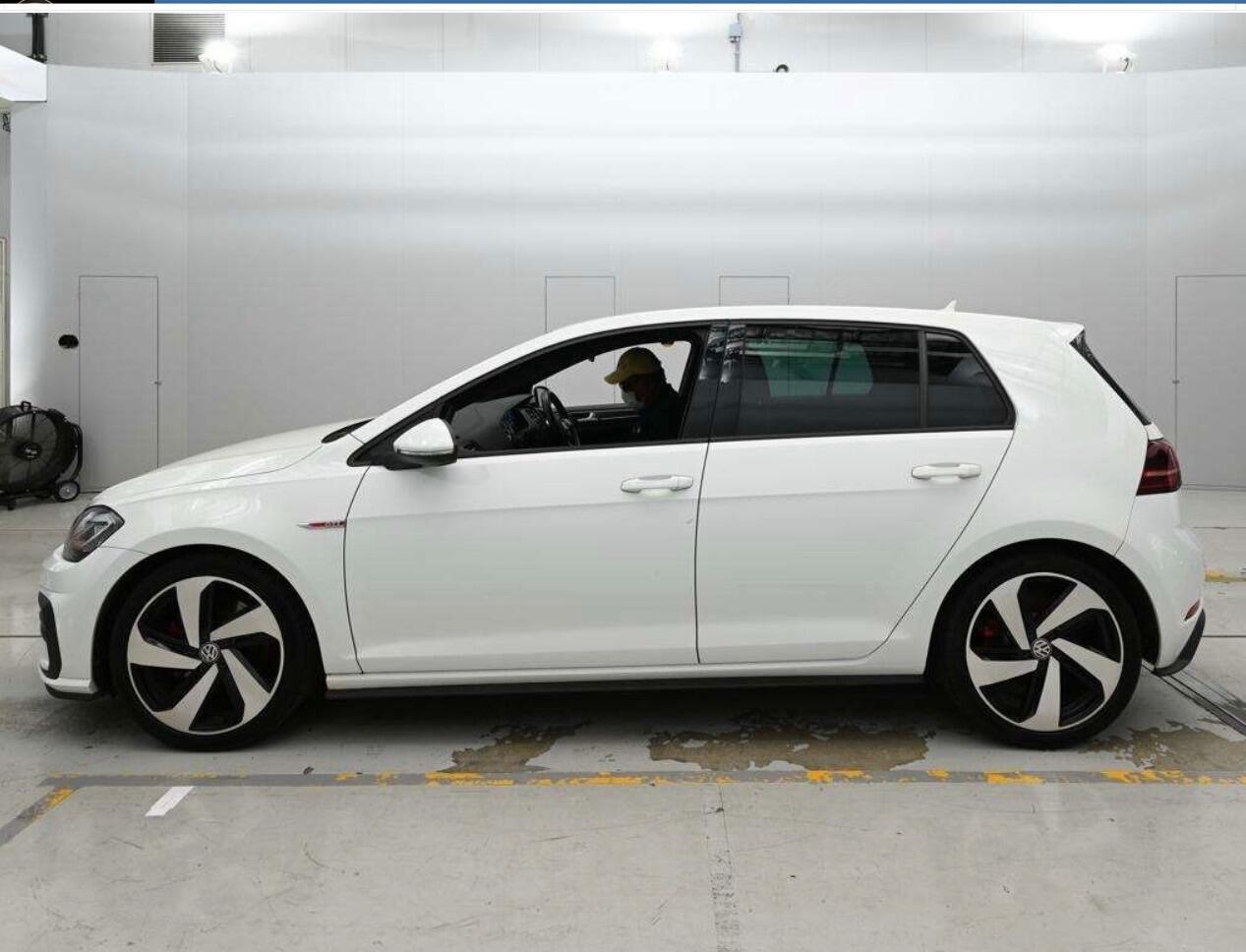 [ berth ]Volkswagen Golf