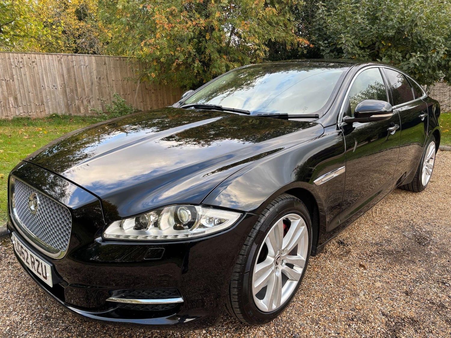 Jaguar XJ 2013 - Cars in High Wycombe